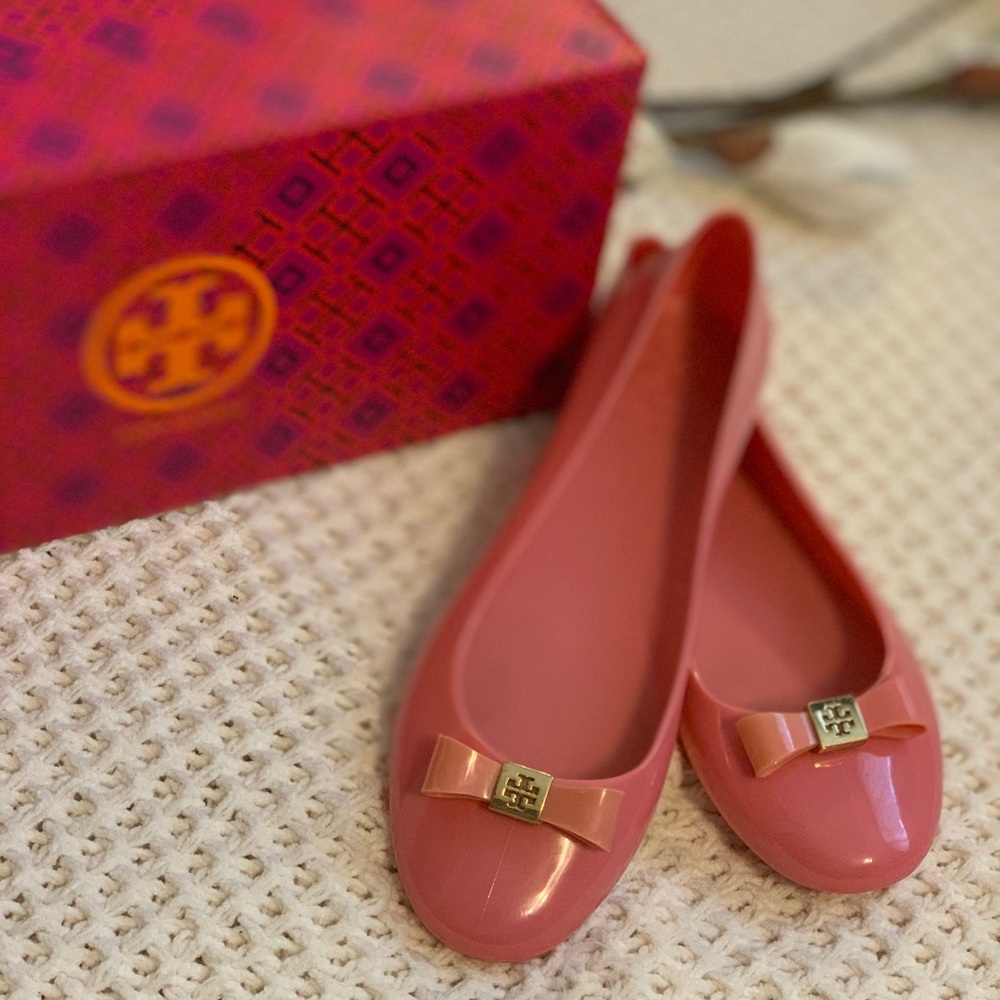 TORY BURCH Bow Reva Waterproof Ballet Flat- sz 7
